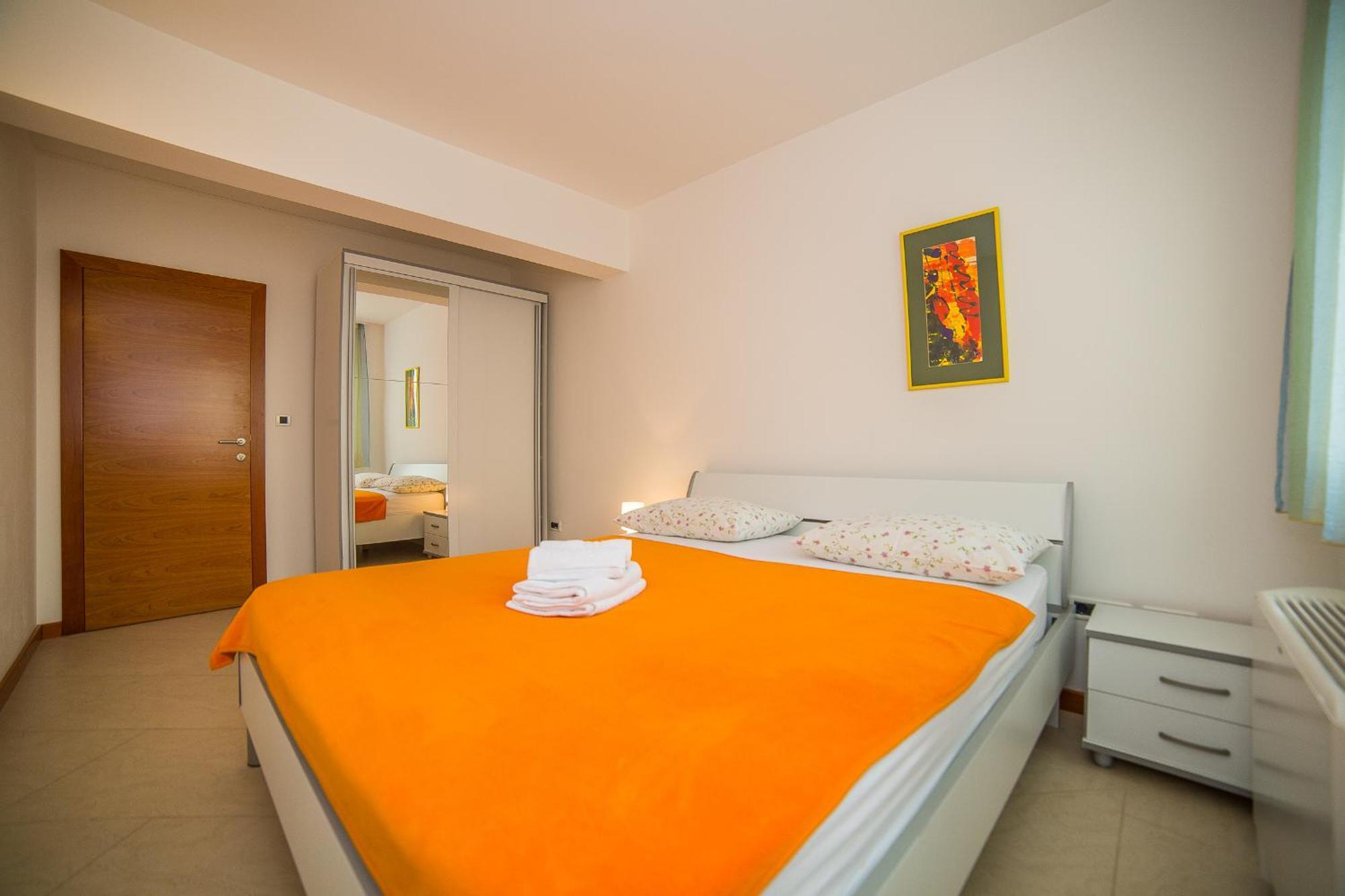 Apartments Milan Макарска Стая снимка