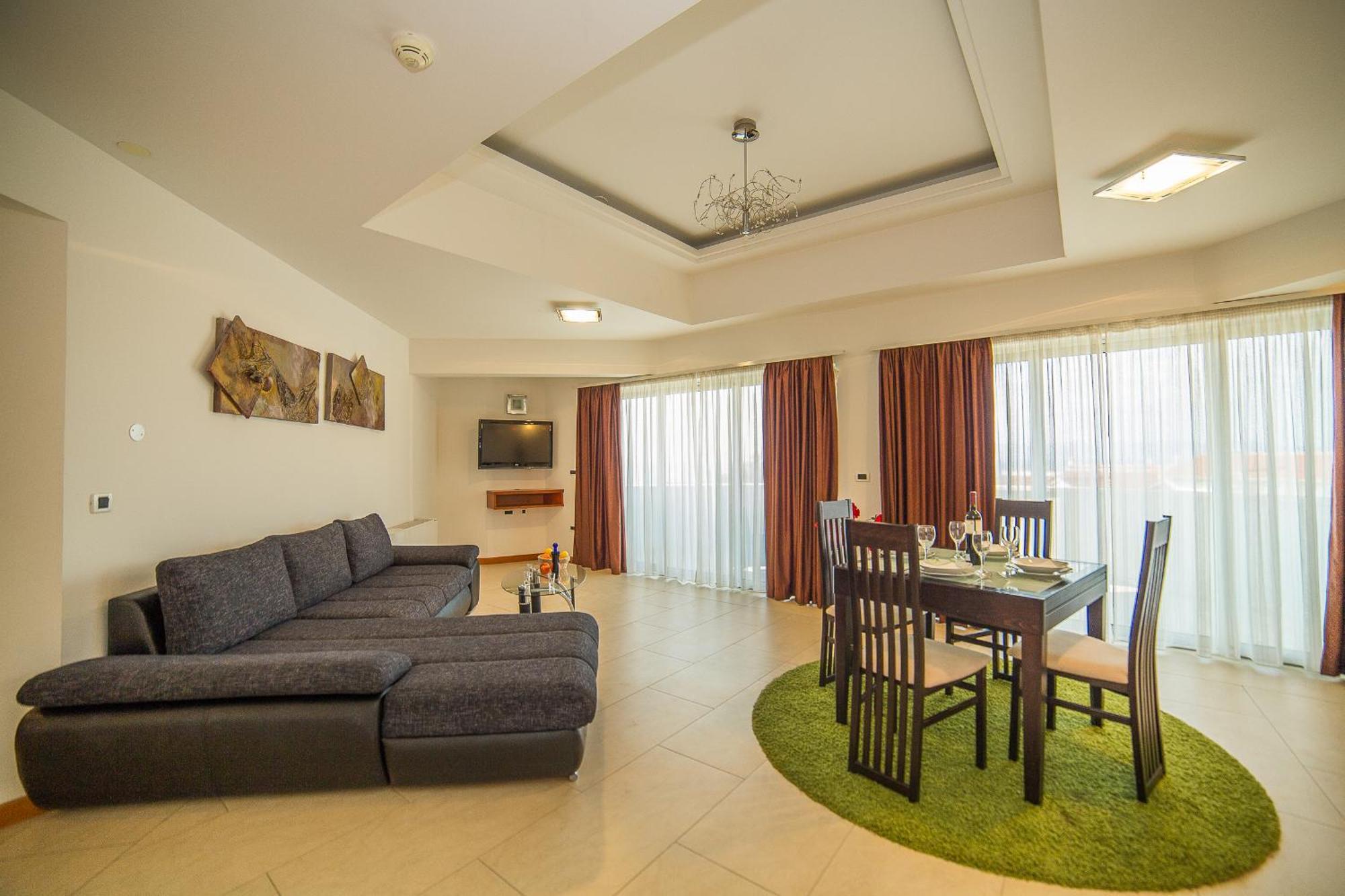 Apartments Milan Макарска Стая снимка
