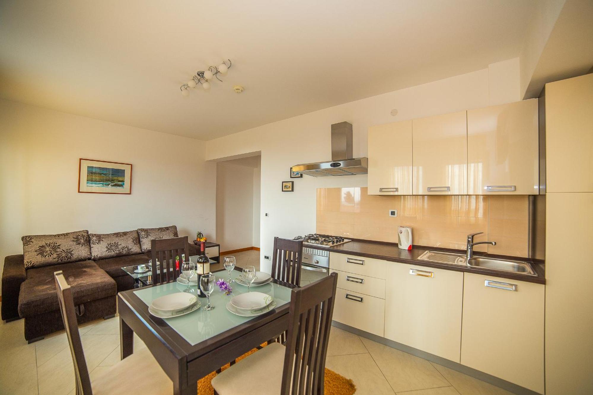 Apartments Milan Макарска Стая снимка