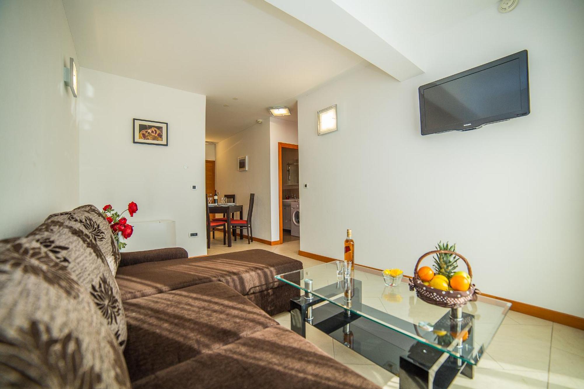 Apartments Milan Макарска Стая снимка