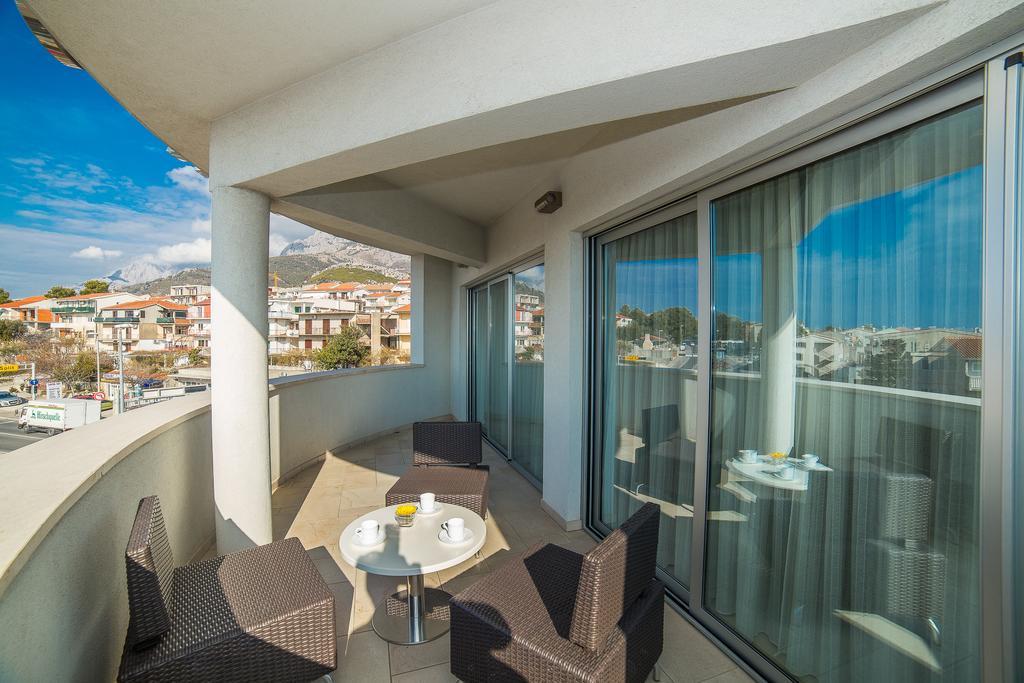 Apartments Milan Макарска Екстериор снимка