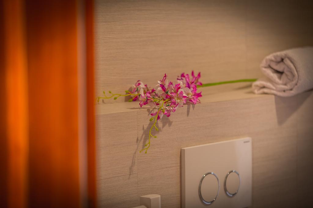 Apartments Milan Макарска Екстериор снимка